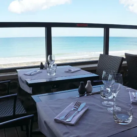 Hotel Antinea 3*