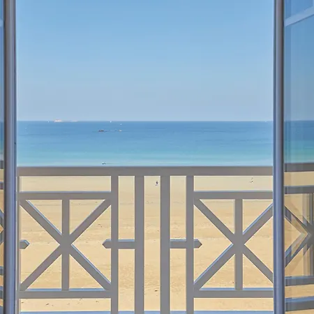 Hotel Antinea 3*
